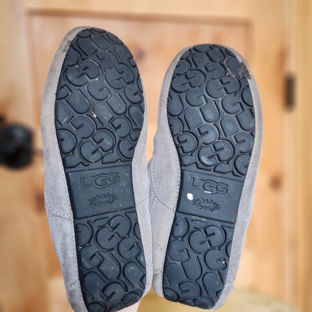UGG Sz 12 Grey Suede Shearling Ascot Moccasin Slippers Loafers Cozy Warm Classic - Picture 5 of 7